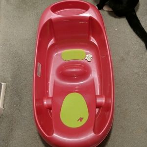Baby bath tub